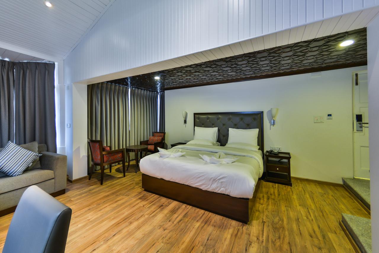 Hotel Metropolis Srīnagar Eksteriør bilde
