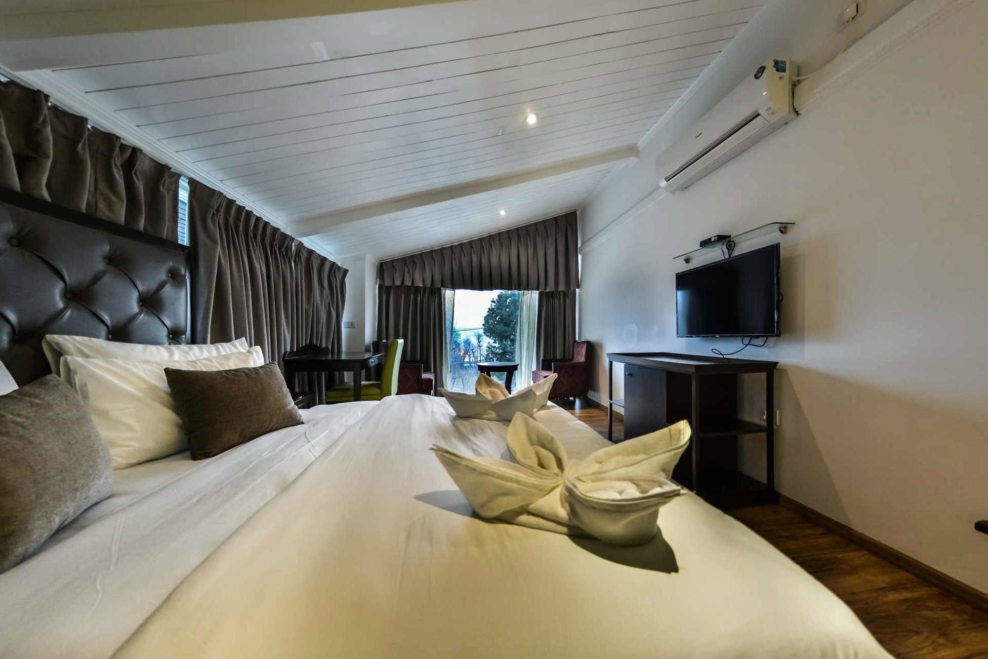 Hotel Metropolis Srīnagar Eksteriør bilde