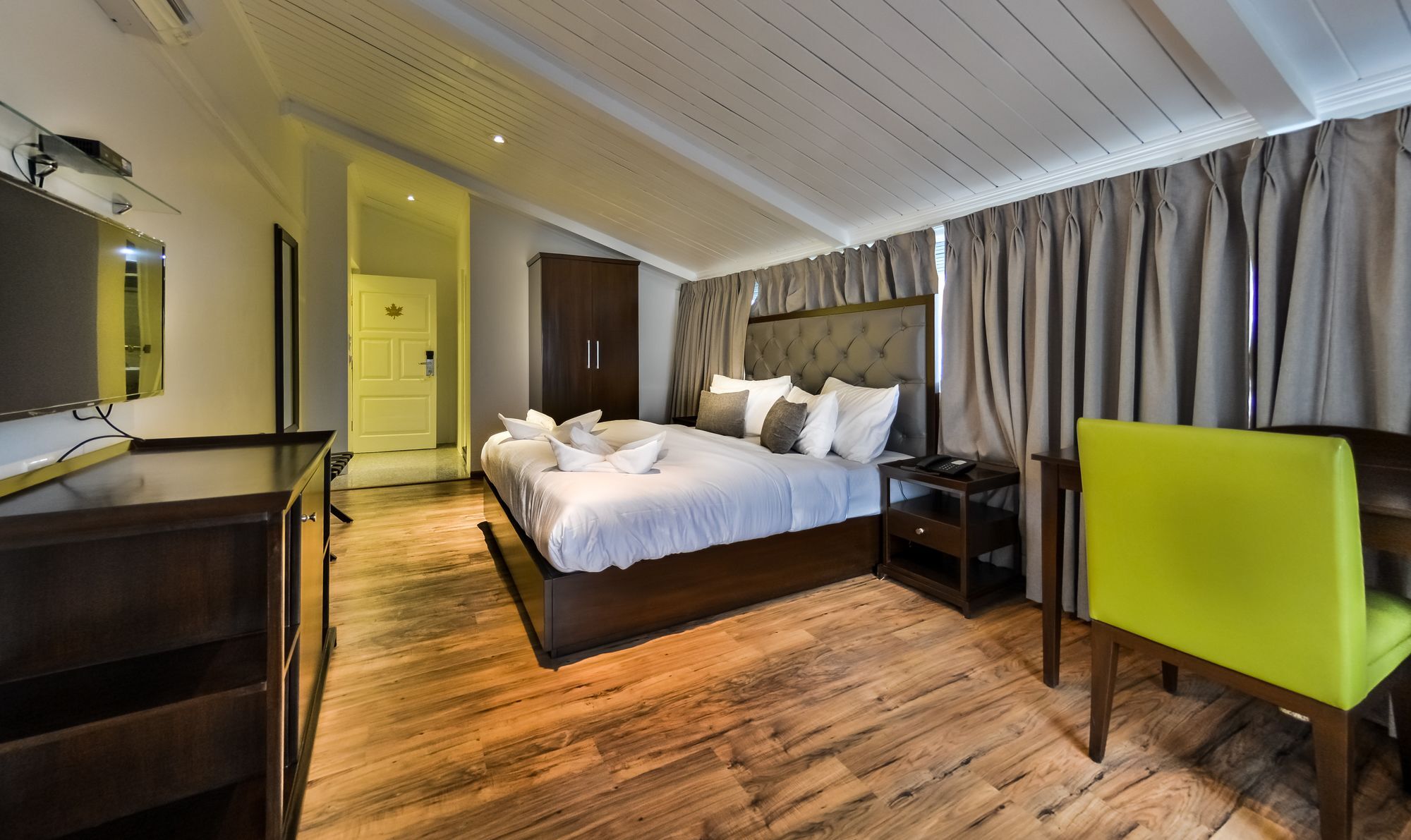 Hotel Metropolis Srīnagar Eksteriør bilde